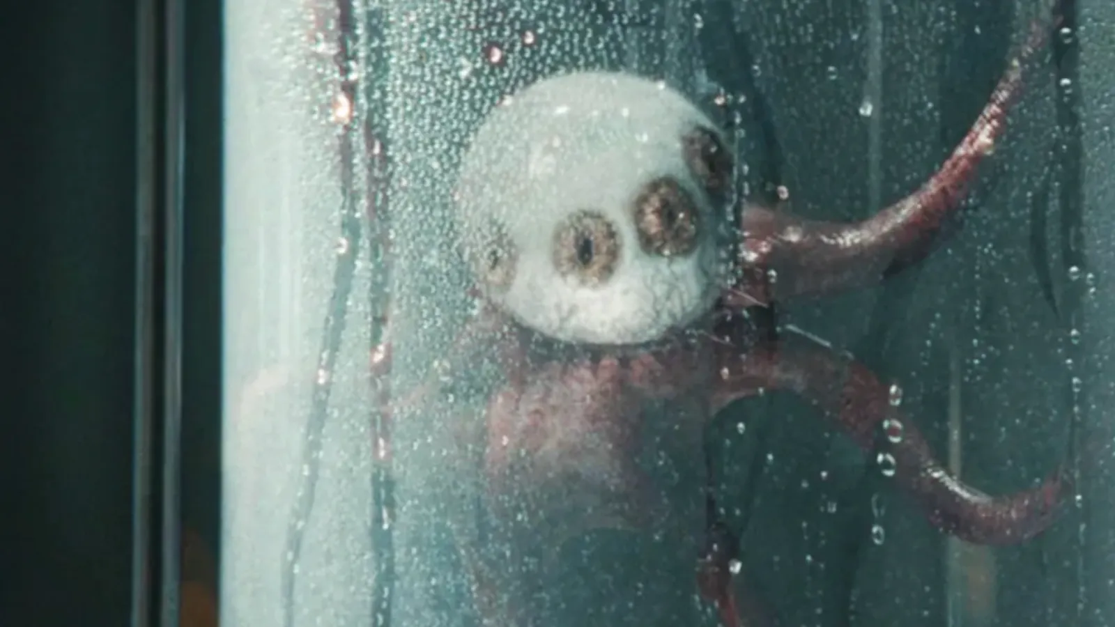 The Series' Gazing Beast Becomes More Frightening Like Never Before in Episode 7