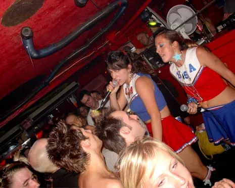 How Electroclash Revived Glitz, Filth and Fun to 00s Music