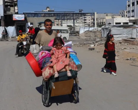 Escaping from Peril to Peril: Gaza City Residents Grapple with Heart-Wrenching Dilemma