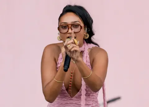 Joy Crookes Embracing Perfectionism – Her Art Benefits for It